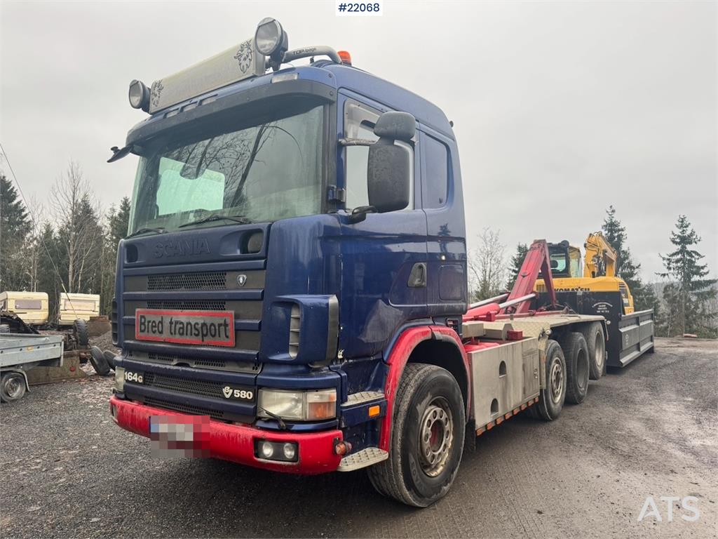 Scania R164 580 8x2 tridem hook truck 2003 22068 R164 580 8x2 tridem hook truck 2003 1 image 16