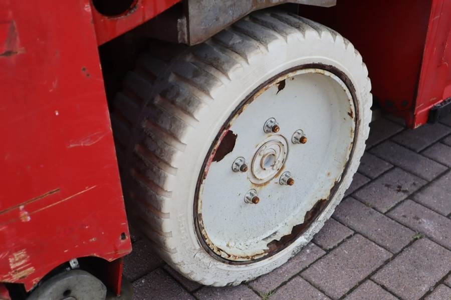 PB LIFT S225-12ES Electric, 4x2 Drive, 22.5m Working 2013 PB LIFT - S225-12ES - 62204 PB LIFT S225-12ES Electric, 4x2 Driv...