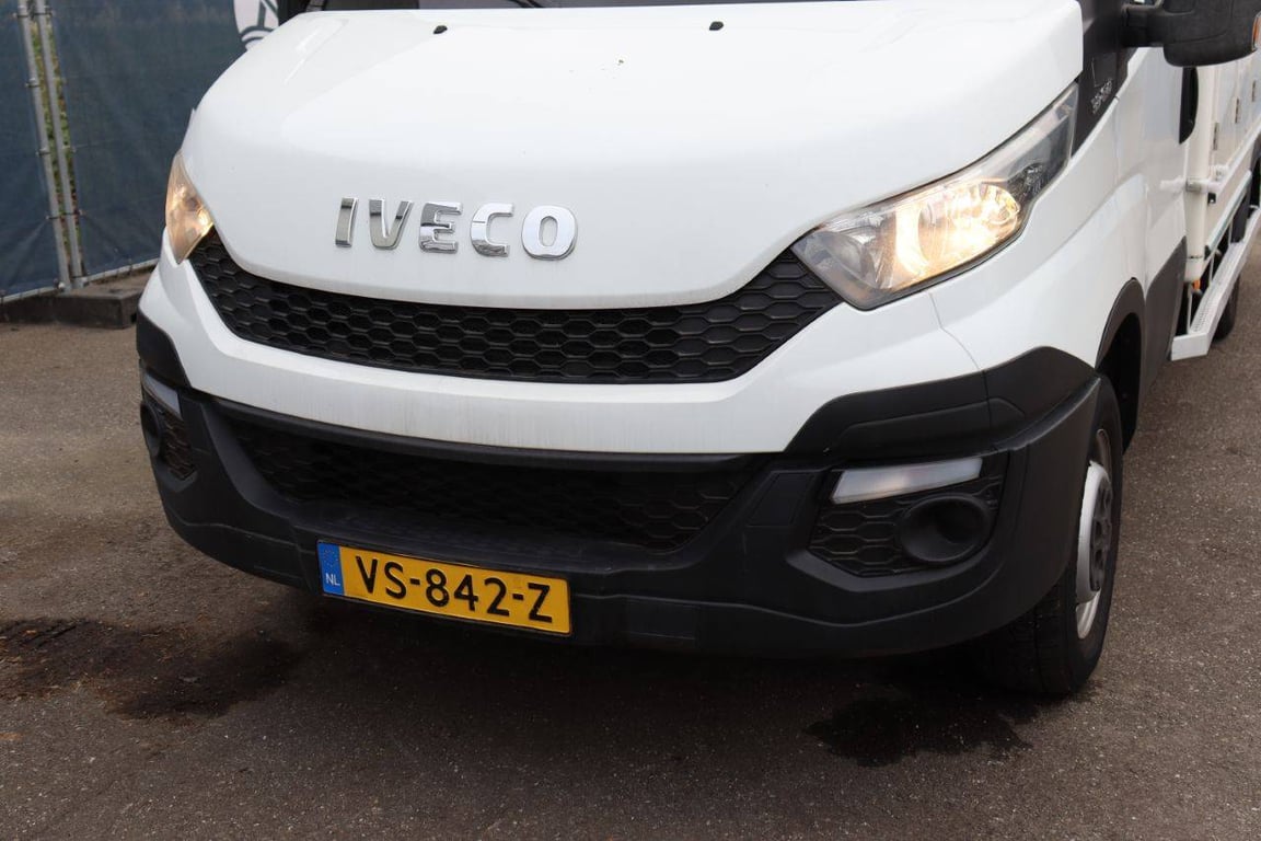 Iveco 35S13 Diesel Box Truck 2016 2016 35S13 2016 1 image 11