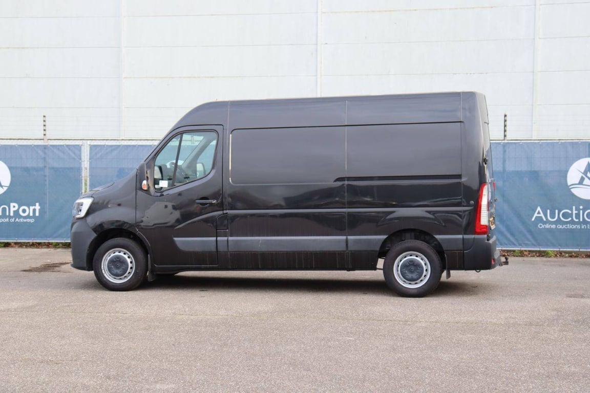 Renault Master Diesel 2021 Van 2021 Renault Master 2021 1 image 3