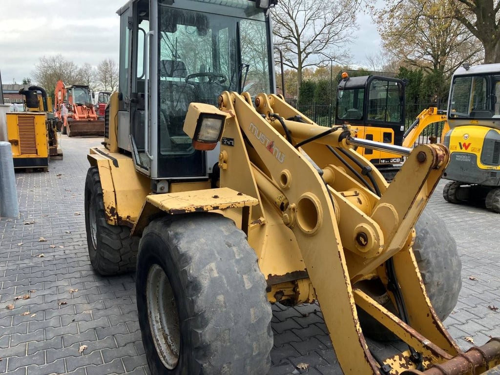 Shovel Mustang KL498 Diesel 2006 2006 KL498 2006 1 Wheel Loaders image 8