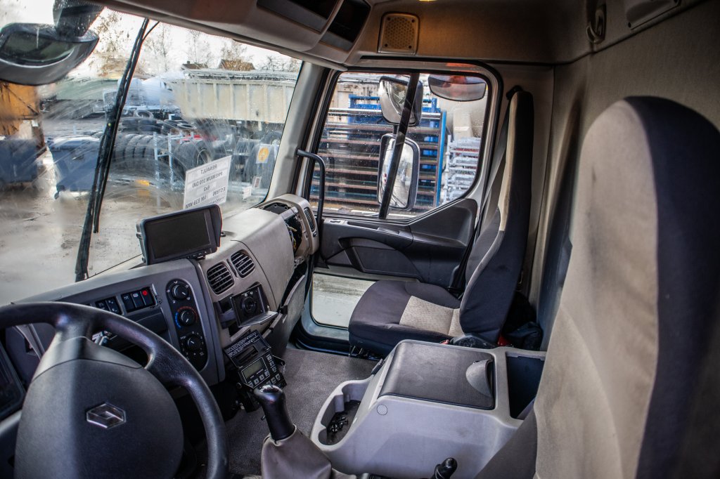 RENAULT PREMIUM 310DXI+E5+CARRIER+ENGINE PROBLEM 2010 E57896 Renault PREMIUM 310DXI+E5+CARRIER+ENGINE PROBLEM 2010 1 image 10