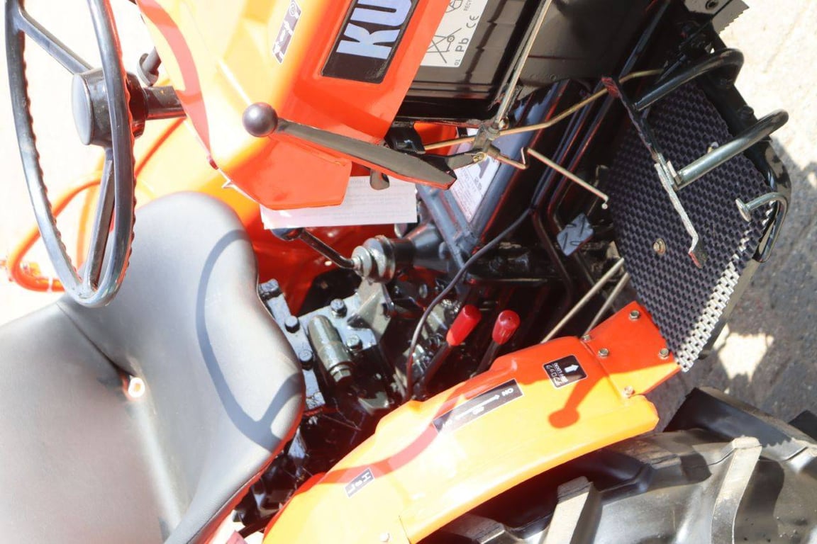 Mini tractor Kubota B7001 Diesel B7001 1 image 8