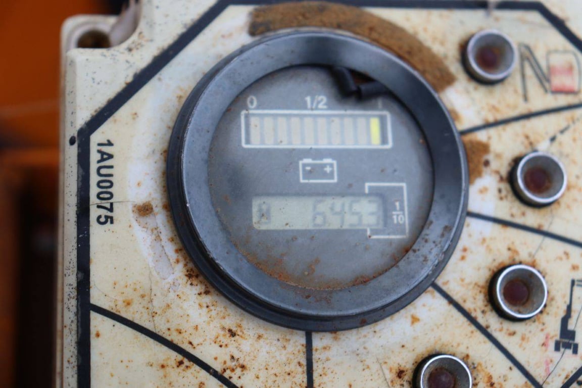 Mast lift ATN PIAF 880R Electric 8.8m 2014 2014 ATN PIAF 880R 2014 1 image 15