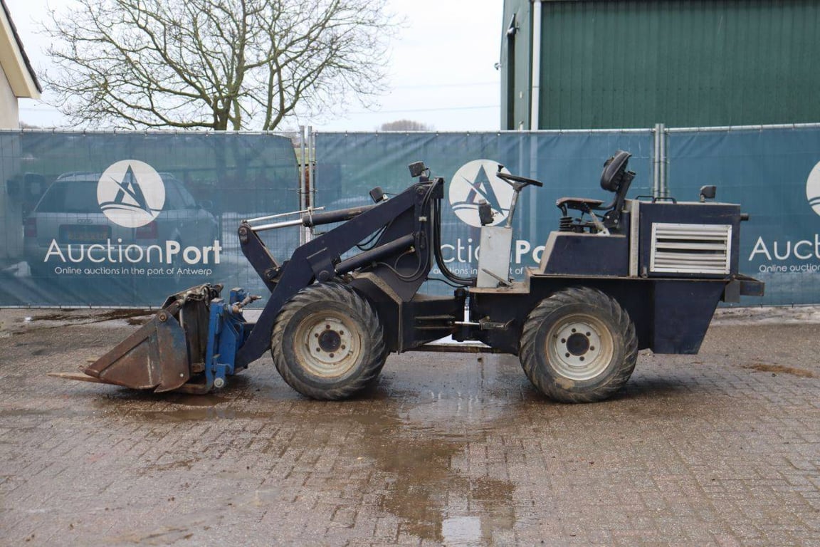 Wheel loader Weidemann 2002 Diesel Weidemann 2002 1 image 2