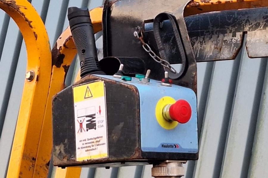 Haulotte Compact 12RTE Electric, 12m Working Height, 450kg 2008 HAULOTTE - Compact 12RTE - 90362 Compact 12RTE Electric, 1...