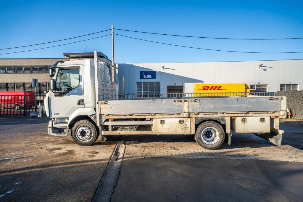 RENAULT MIDLUM 220 (12T) DXI 2009 E65038 Renault MIDLUM 220 (12T) DXI 2009 1 image 13