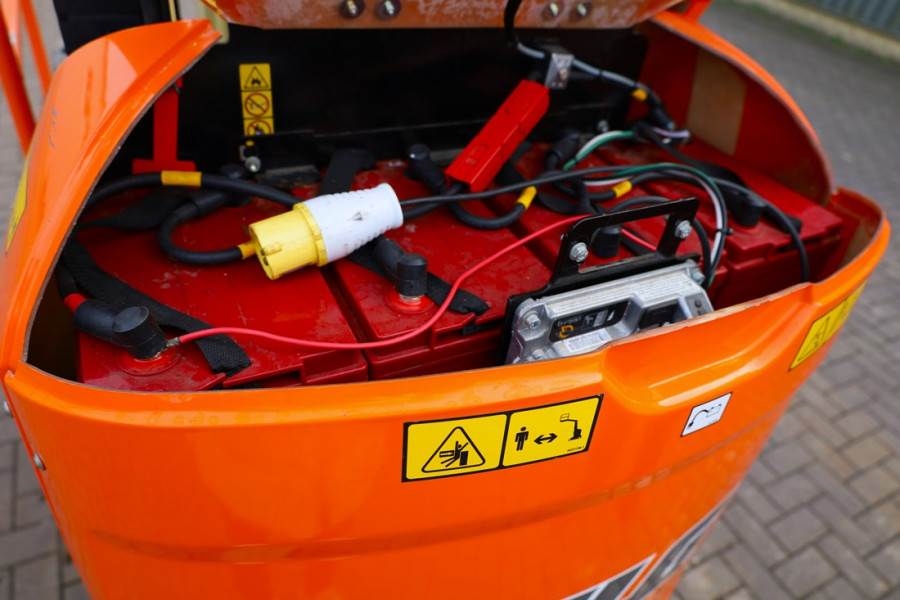 JLG TOUCAN 8E A Electric, 8.2m Working Height, 2.65m R 2016 JLG - TOUCAN 8E A - 63312 TOUCAN 8E A Electric, 8.2m Working H...