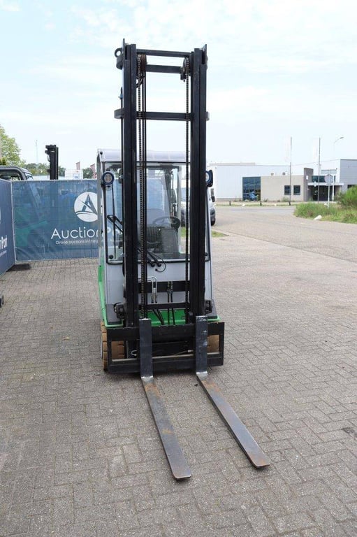 CESAB B420 Electric Forklift 2000kg 2017 2017 Cesab B420 2017 1 Forklift image 7