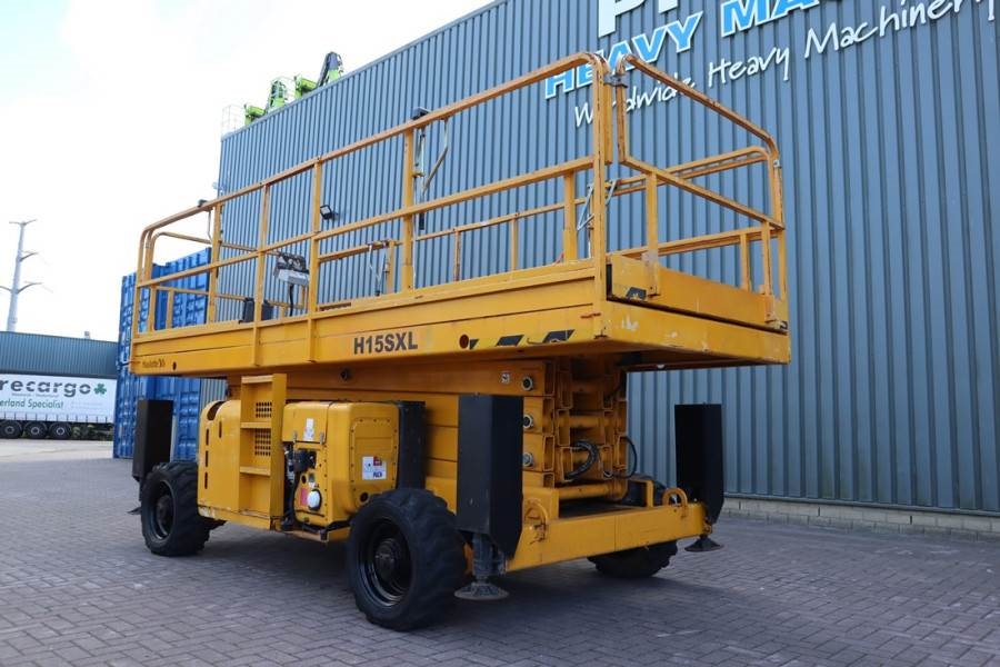 Haulotte H15SXL Diesel, 4x4 Drive, 15m Working Height, 500k 2011 HAULOTTE - H15SXL - 63452 H15SXL Diesel, 4x4 Drive, 15m W...