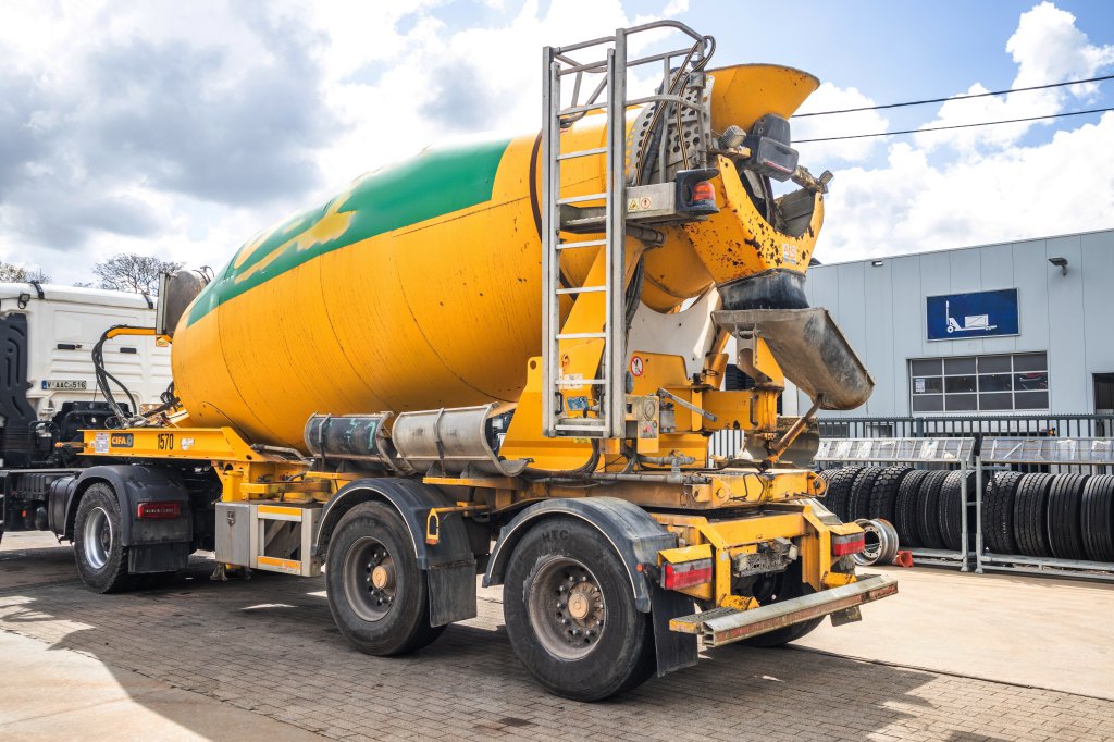 CIFA BETON MIXER/MALAXEUR/MISCHER 12M3 - STEERING AXLE 2018 E61066 CIFA BETON MIXER/MALAXEUR/MISCHER 12M3 - STEERING AXLE ...