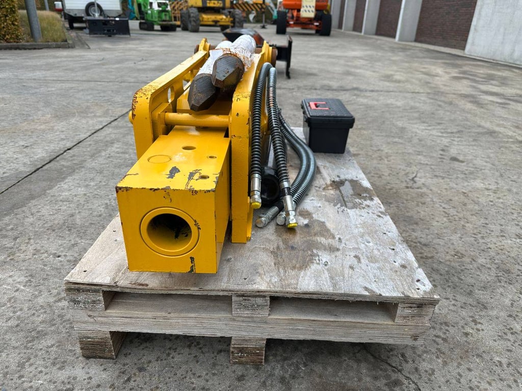 Hydraulic Hammer BLK 680 2025 New 2025 BLK 680 2025 0 image 5