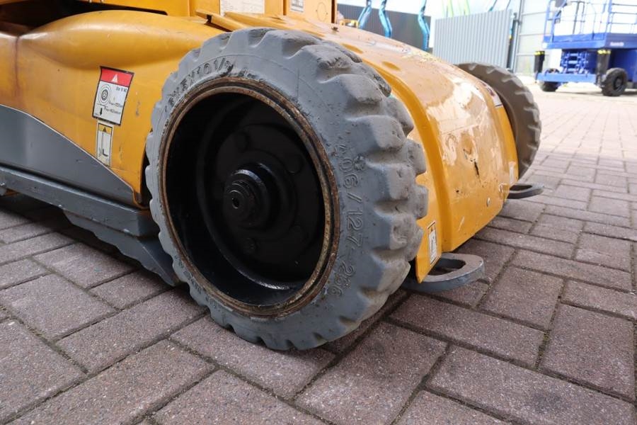 Haulotte STAR 10 Electric, 10m Working Height, 3m Reach, 20 2011 HAULOTTE - STAR 10 - 63759 STAR 10 Electric, 10m Working ...