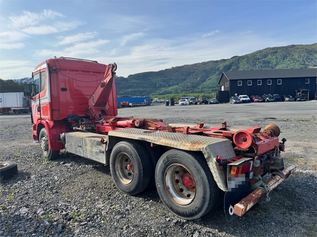 Scania R124 Hook truck. Partial Rep. object. 1997 20740 R124 Hook truck. Partial Rep. object. 1997 1 image 5