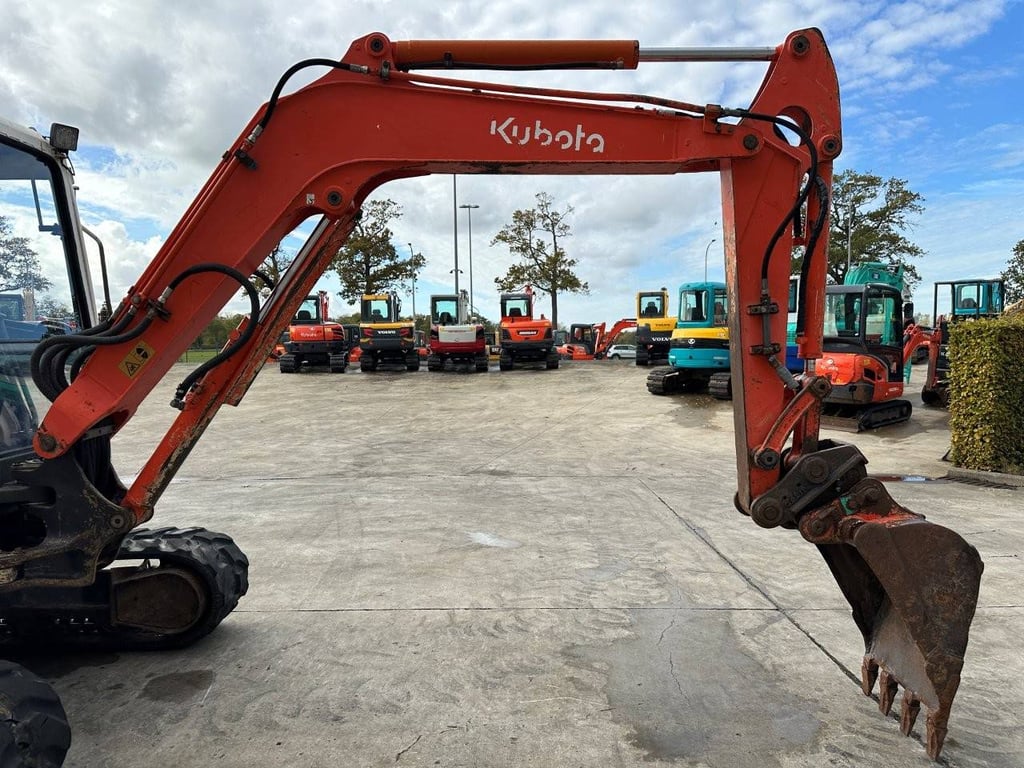 Kubota U-45-3 Diesel 29.4kW Crawler Excavator 2005 2005 U-45-3 2005 1 Crawler Excavators image 14