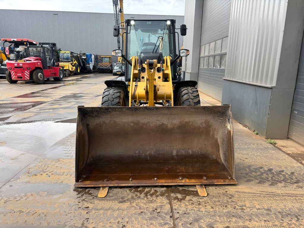Caterpillar 908M 2022 00033447 908M 2022 1 image 8