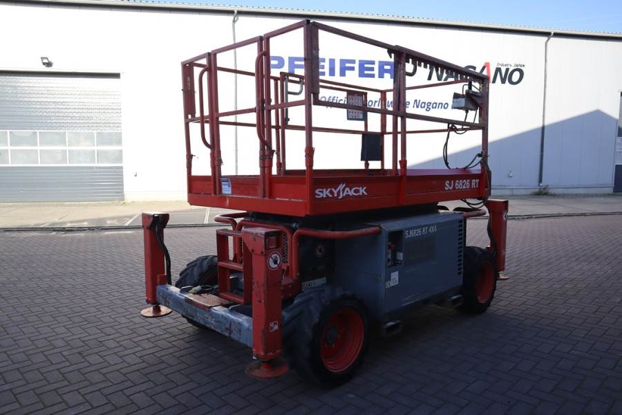 SkyJack SJ6826 Diesel, 4x4 Drive, 10m Working Height, 567k 2014 SKYJACK - SJ6826 - 62024 SJ6826 Diesel, 4x4 Drive, 10m Wor...