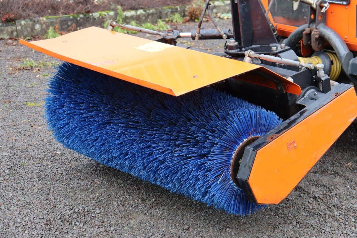 Mini tractor Holder C 2.42 Diesel with sweeping brush Holder C 2.42 1 image 13