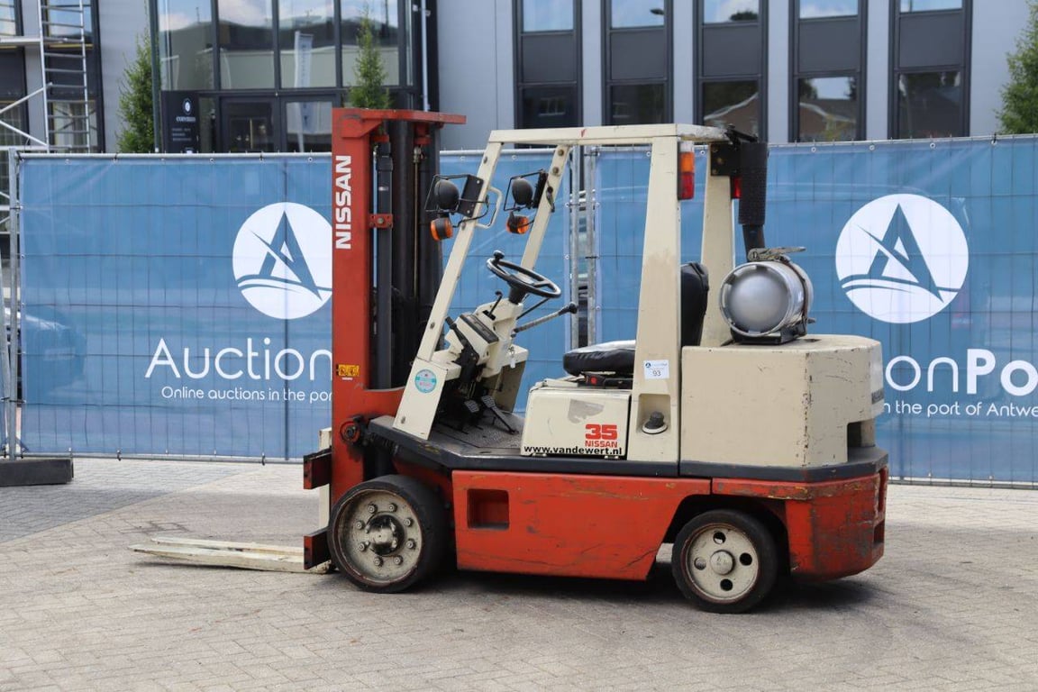 Forklift Nissan KCUGH02F350 LPG 2250kg 3.1m 1995 1995 KCUGH02F350 1995 1 Forklift image 3
