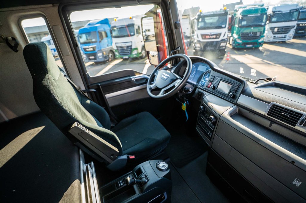 MAN TGX 18.440 XLX BLS - E6 2014 E63528 TGX 18.440 XLX BLS - E6 2014 1 image 11