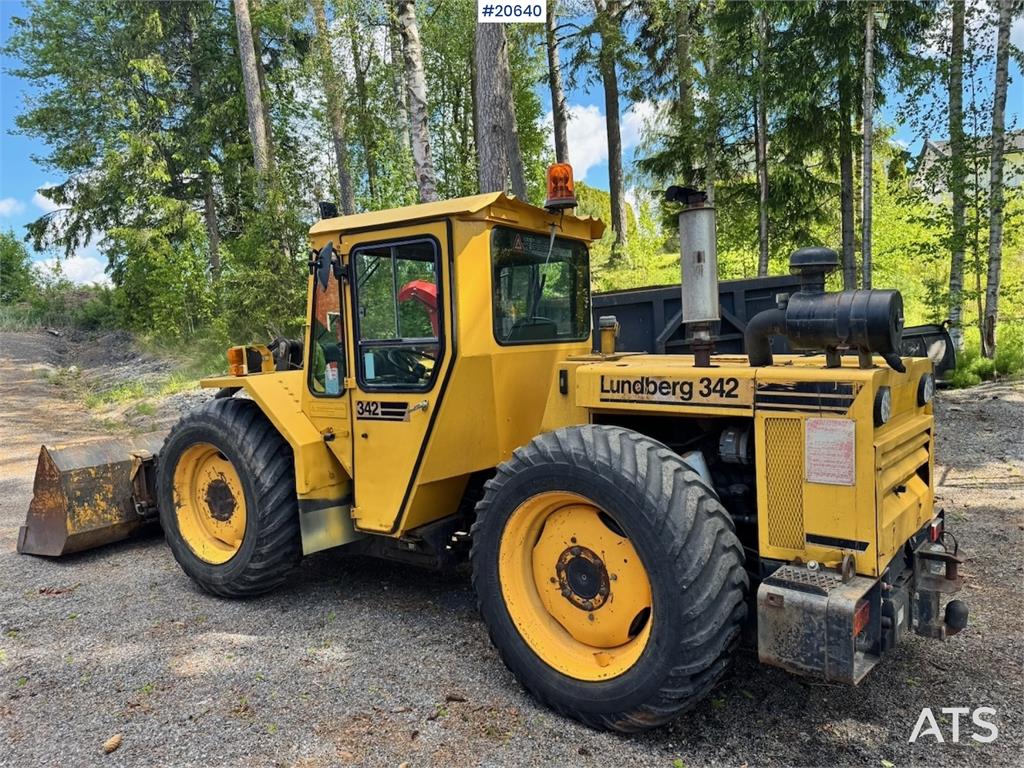 Lundberg 342 Wheel Loader w/ Bucket. 1983 20640 LUNDBERG 342 Wheel Loader w/ Bucket. 1983 1 Wheel Loaders image 3