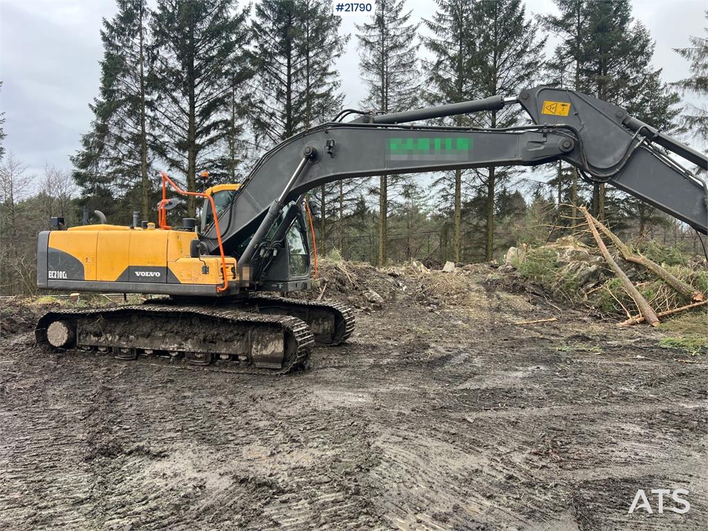 Volvo ec210cl excavator w/ rototilt, sanding bucket and 2010 21790 ec210cl excavator w/ rototilt, sanding bucket and 2010 ...