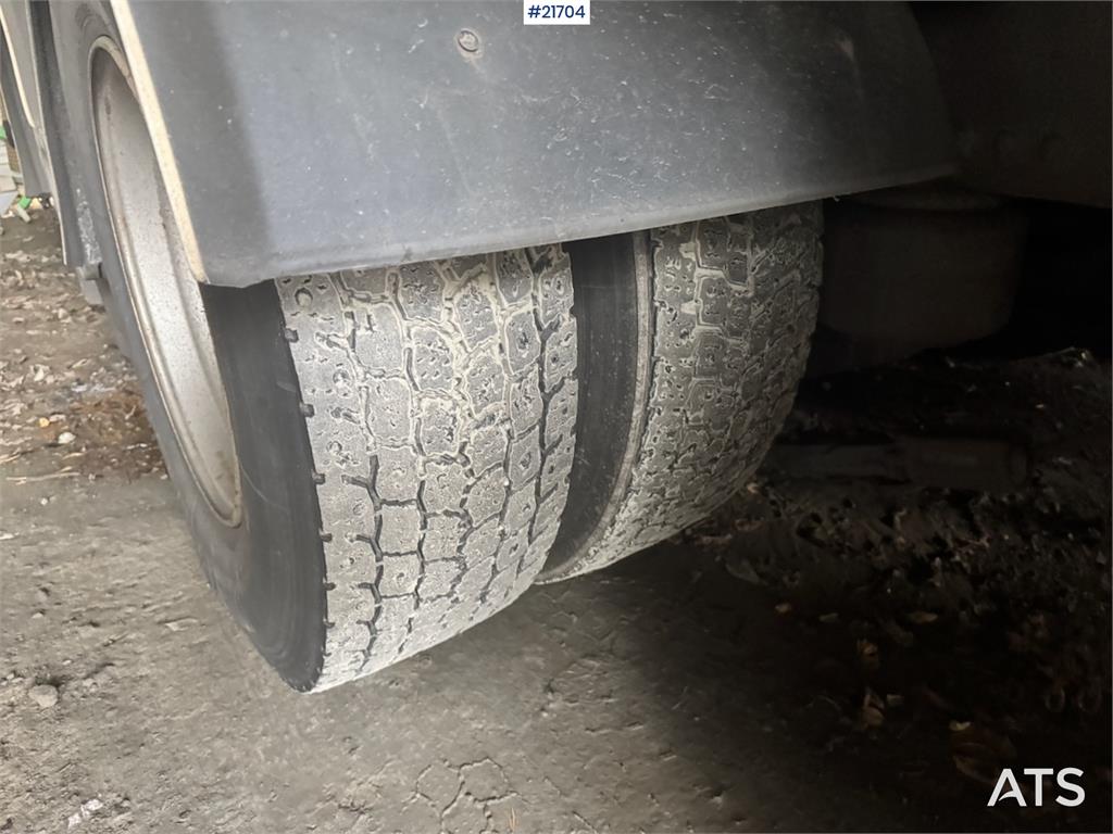 Volvo FM410 2-Chamber Refuse Truck. 2017 21704 FM410 2-Chamber Refuse Truck. 2017 1 image 12