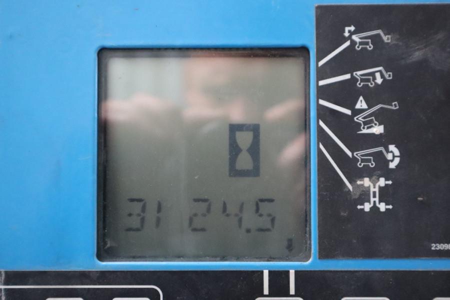 Genie ZX135/70 Diesel, 4x4x4 Drive, 43m Lifting Height, 2014 GENIE - ZX135/70 - 90350 ZX135/70 Diesel, 4x4x4 Drive, 43m Li...