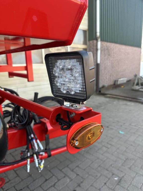 Heavy machinery product image - Image 11 of 15