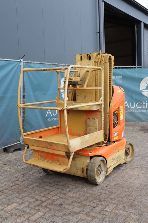 JLG Toucan 8E Electric Mast Lift 8.15m 2015 2015 Toucan 8E 2015 1 image 8