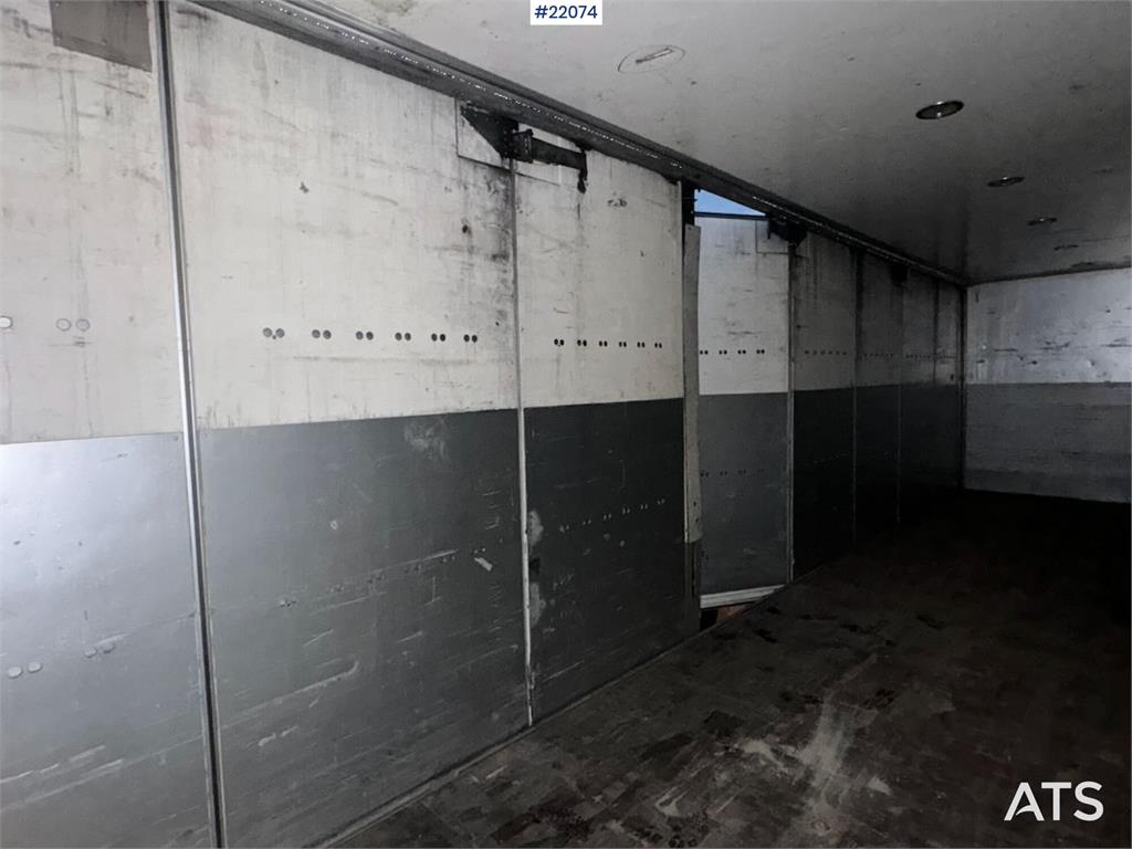 Limetec semi-trailer with full side opening. 2008 22074 Limetec semi-trailer with full side opening. 2008 1 Box semi-trail...
