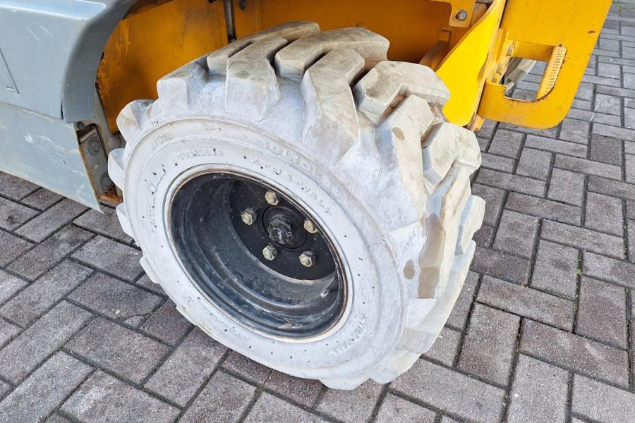 Haulotte Compact 12RTE Electric, 12m Working Height, 450kg 2008 HAULOTTE - Compact 12RTE - 90362 Compact 12RTE Electric, 1...