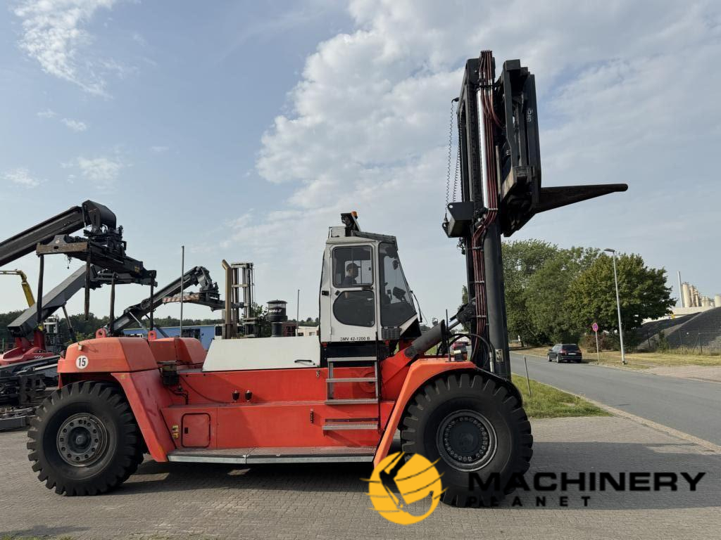 SMV 42-1200B 2013 D4149 SMV 42-1200B 2013 1 Forklift image 2