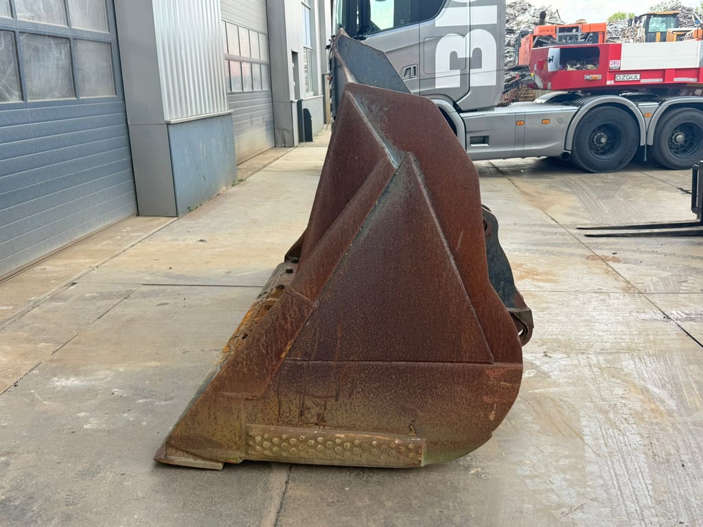 Volvo 4.2 m3 70001928 4.2 m3 1 image 2