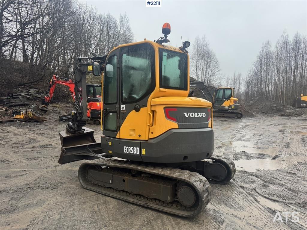Volvo ECR58D with rototilt and 2 buckets. 3,100 hours. 2017 22111 ECR58D with rototilt and 2 buckets. 3,100 hours. 2017 1 ...