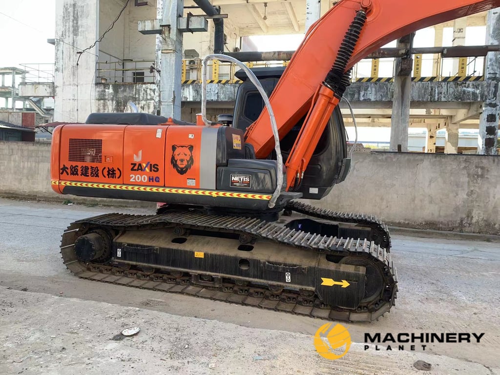 Hitachi ZX200G-3 Crawler Excavator Original For Sale ZX200G-3 2020 1 Crawler Excavators image 4