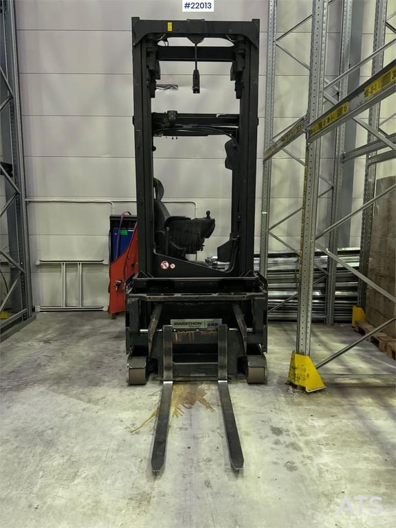 Linde R14X-03 Reach Truck 2015 22013 R14X-03 Reach Truck 2015 1 Forklift image 2