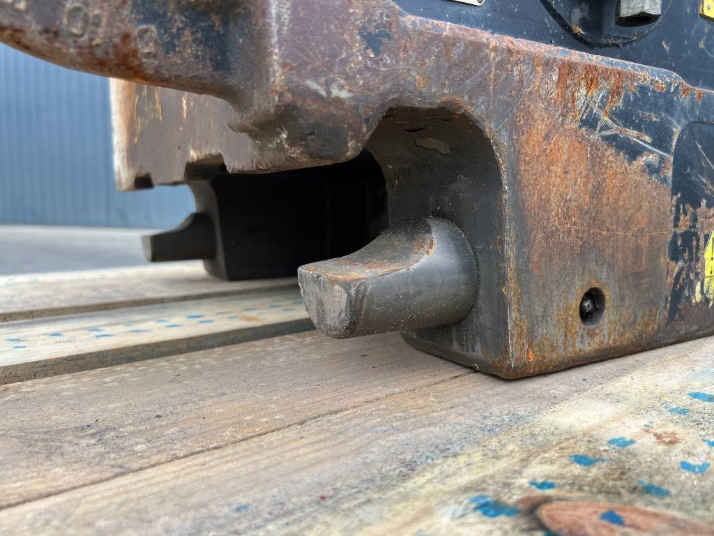 OilQuick OQ70/55 - 323F 2018 907697 OilQuick OQ70/55 - 323F 2018 1 image 11