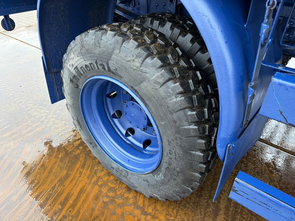 MercedesBenz 1017 4X4 ex army blue 70001337 MercedesBenz 1017 4X4 ex army blue 1 image 13