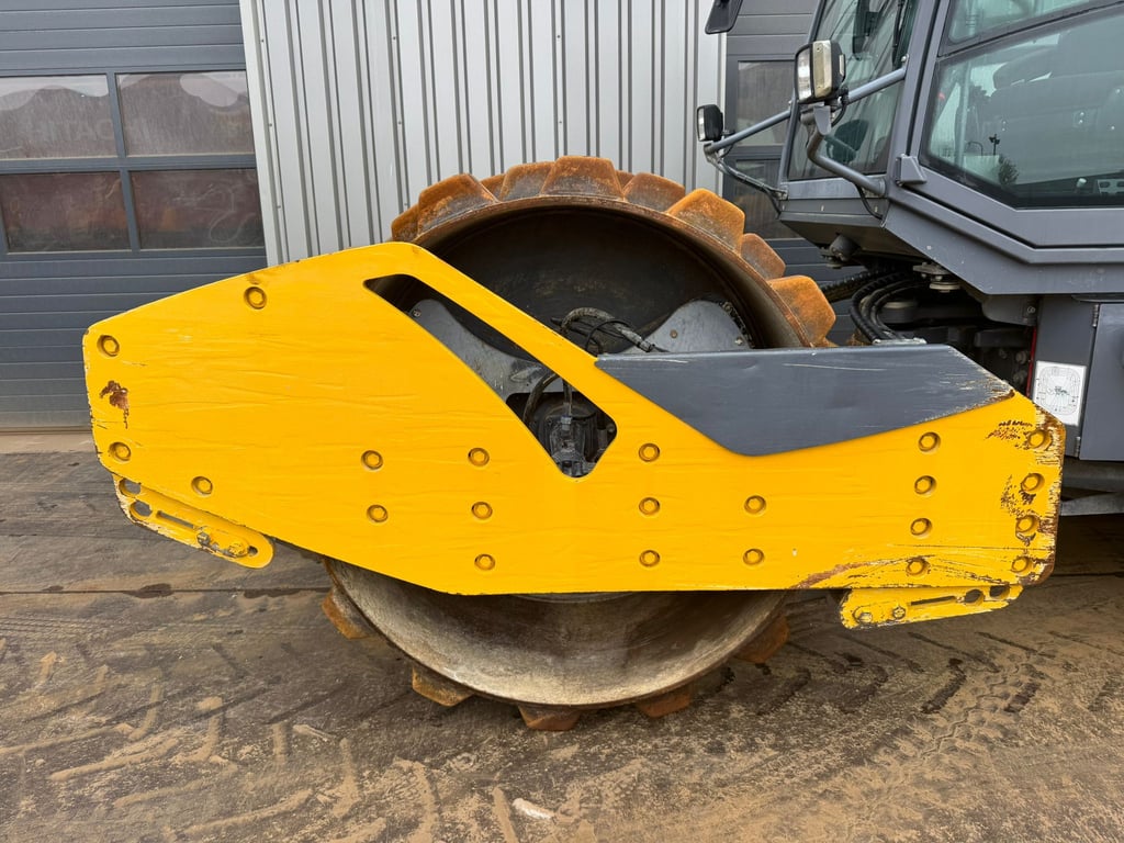 Hamm H13i Padfoot compactor 2016 00033612 H13i Padfoot compactor 2016 1 image 10