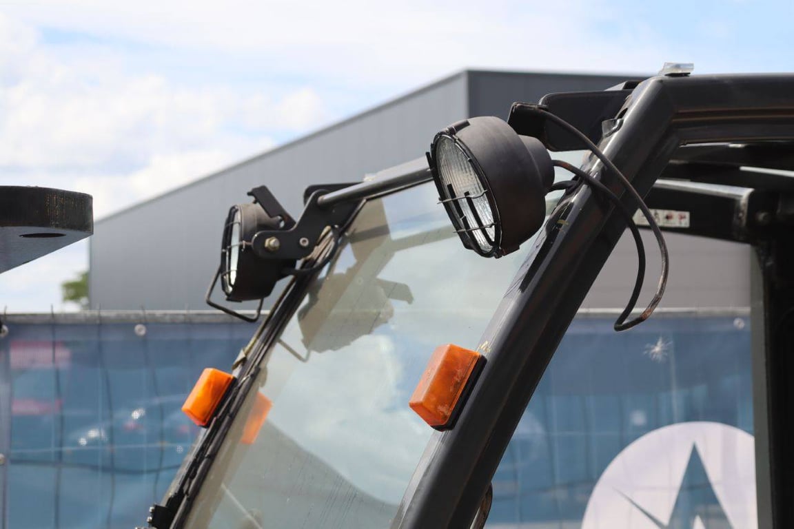 Forklift Nissan UD02A25PQ LPG 2500kg 4.3m 2006 2006 UD02A25PQ 2006 1 Forklift image 13