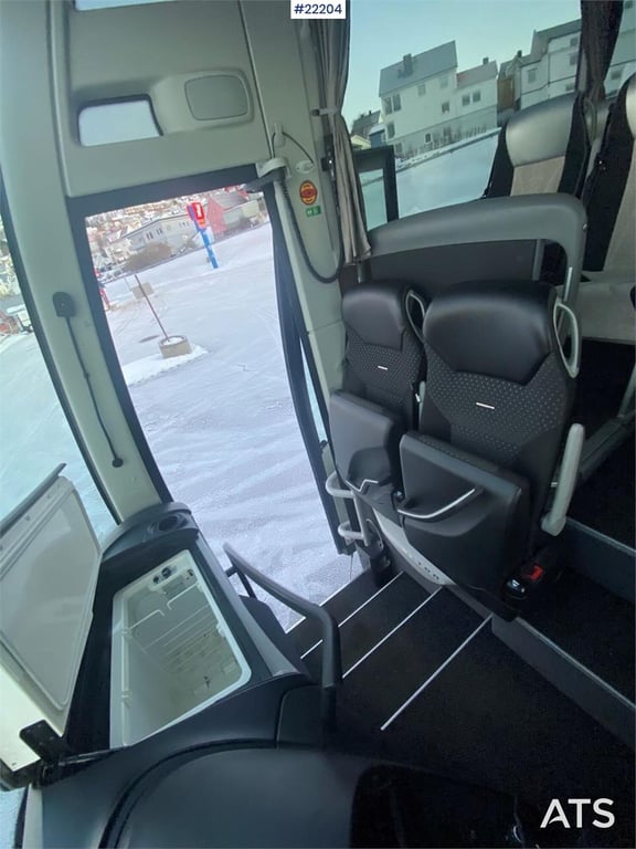 Setra S 515 HD bus w/ 49+2+1 seats, and low km condition 2017 22204 Setra S 515 HD bus w/ 49+2+1 seats, and low km conditi...