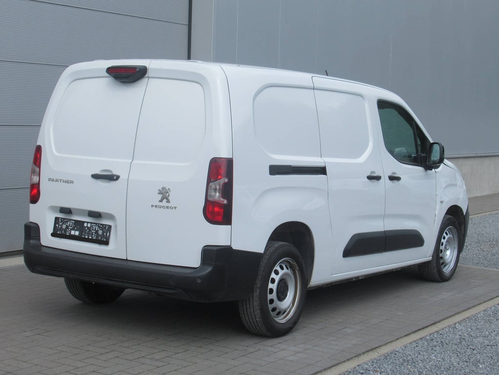 Peugeot Partner 1.5 BlueHDi Automatic Diesel 2023 2023 Peugeot Partner (III) 1.5 BlueHDi Automatic 2023 1 image 3