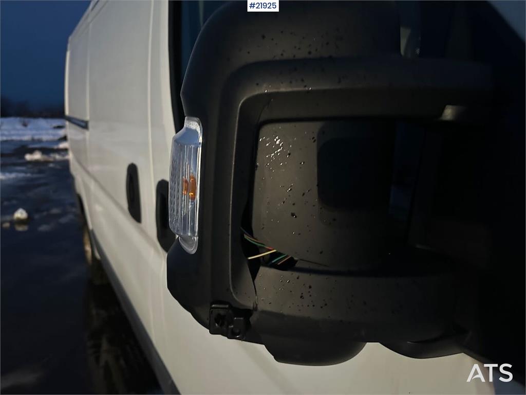 Peugeot Boxer 2017 21925 Peugeot 2017 1 Closed vans image 25
