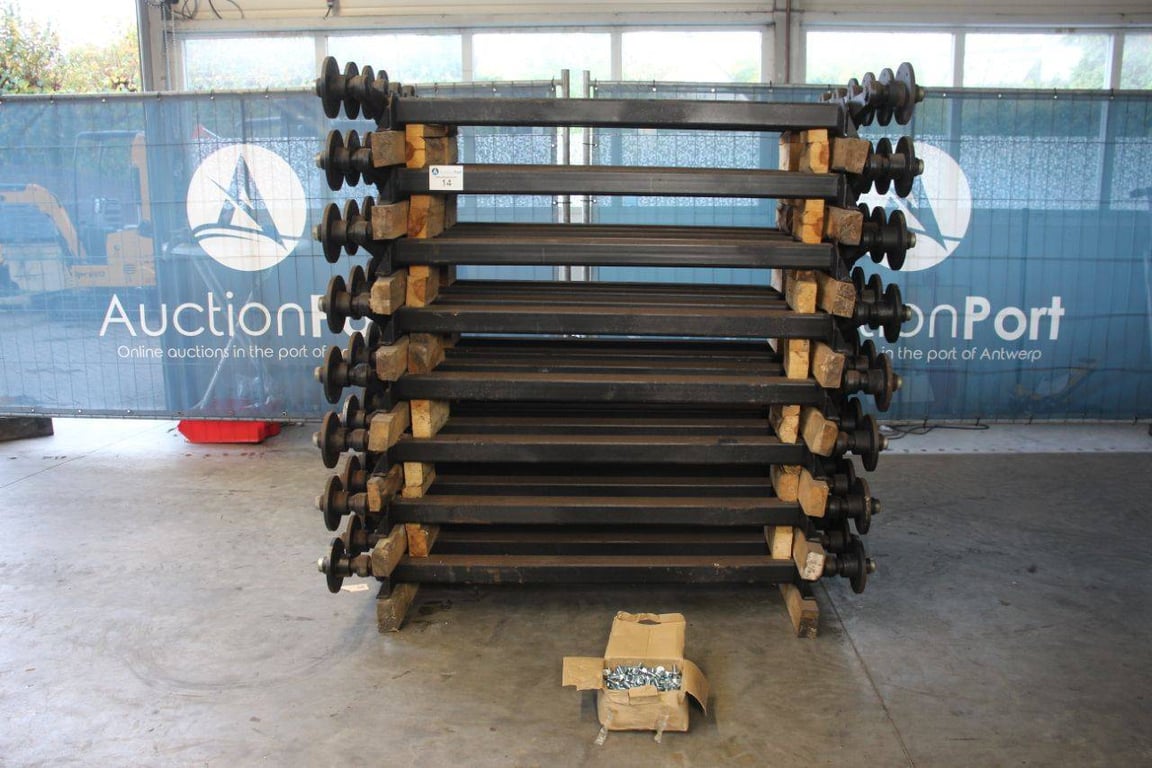 Lot of Wheel Axles Knott 32x with lot of hexagon bolts New Knott GmbH 0 image 2