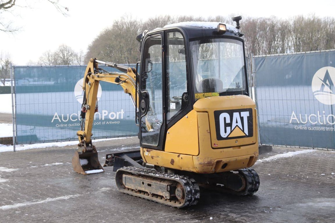 Mini excavator Caterpillar 301.7D Diesel 13.8kW 2018 2018 301.7D 2018 1 image 4