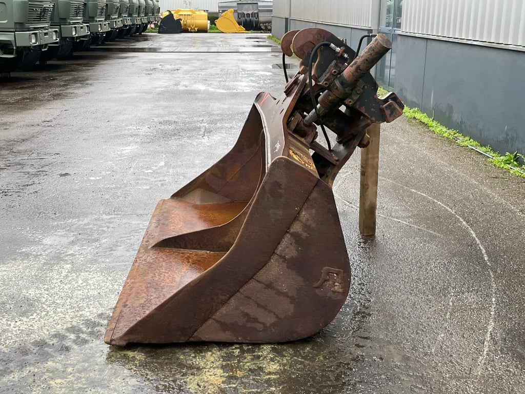 tilting bucket CW-40 70001953 Tilting bucket CW-40 1 image 2