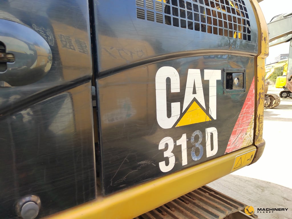 318D Caterpillar Used Crawler Excavator LOW PRICE 318D 2018 1 Crawler Excavators image 2