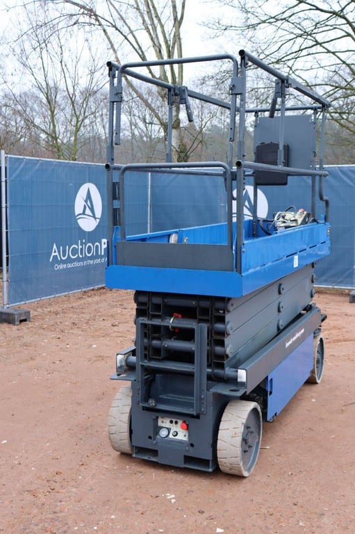 Scissor lift Aichi Electric 1 Scissor Lifts image 10