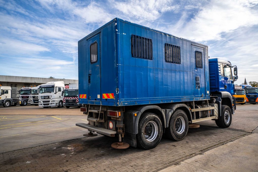 MAN TGA 33.363 FDAK- 6x6 + LABO 2003 E63942 TGA 33.363 FDAK- 6x6 + LABO 2003 1 image 4